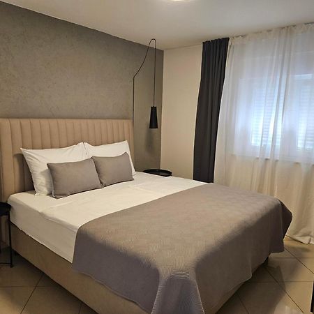 Apartments Lacrima 실로 외부 사진