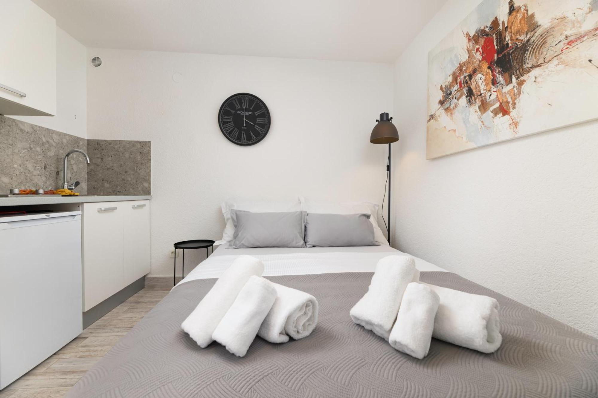 Apartments Lacrima 실로 외부 사진