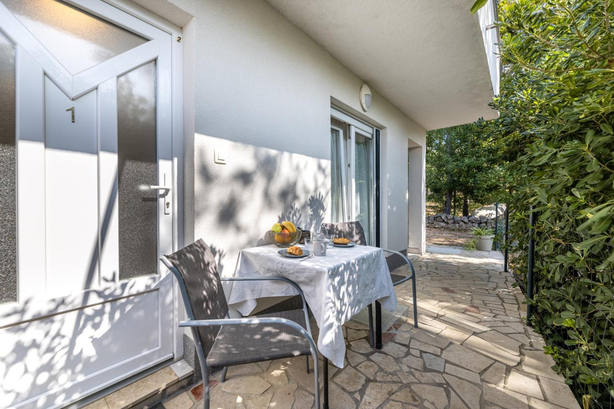 Apartments Lacrima 실로 외부 사진