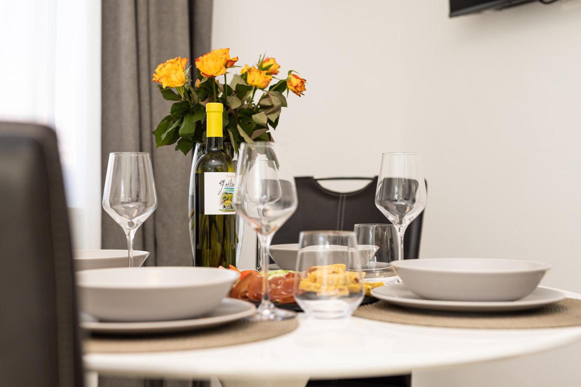 Apartments Lacrima 실로 외부 사진
